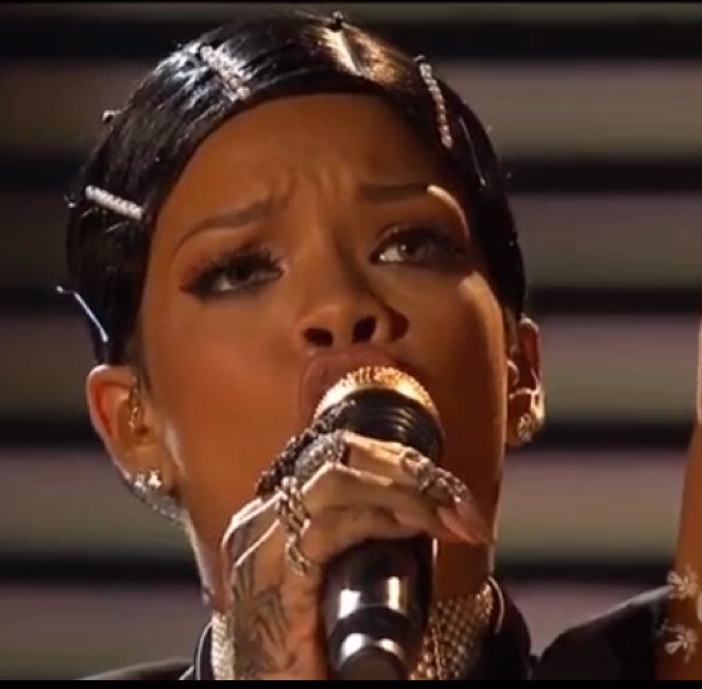 i love @rihanna #aubrih forever