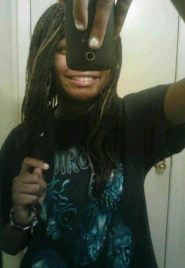 follow me & ill follow back c: i guess...