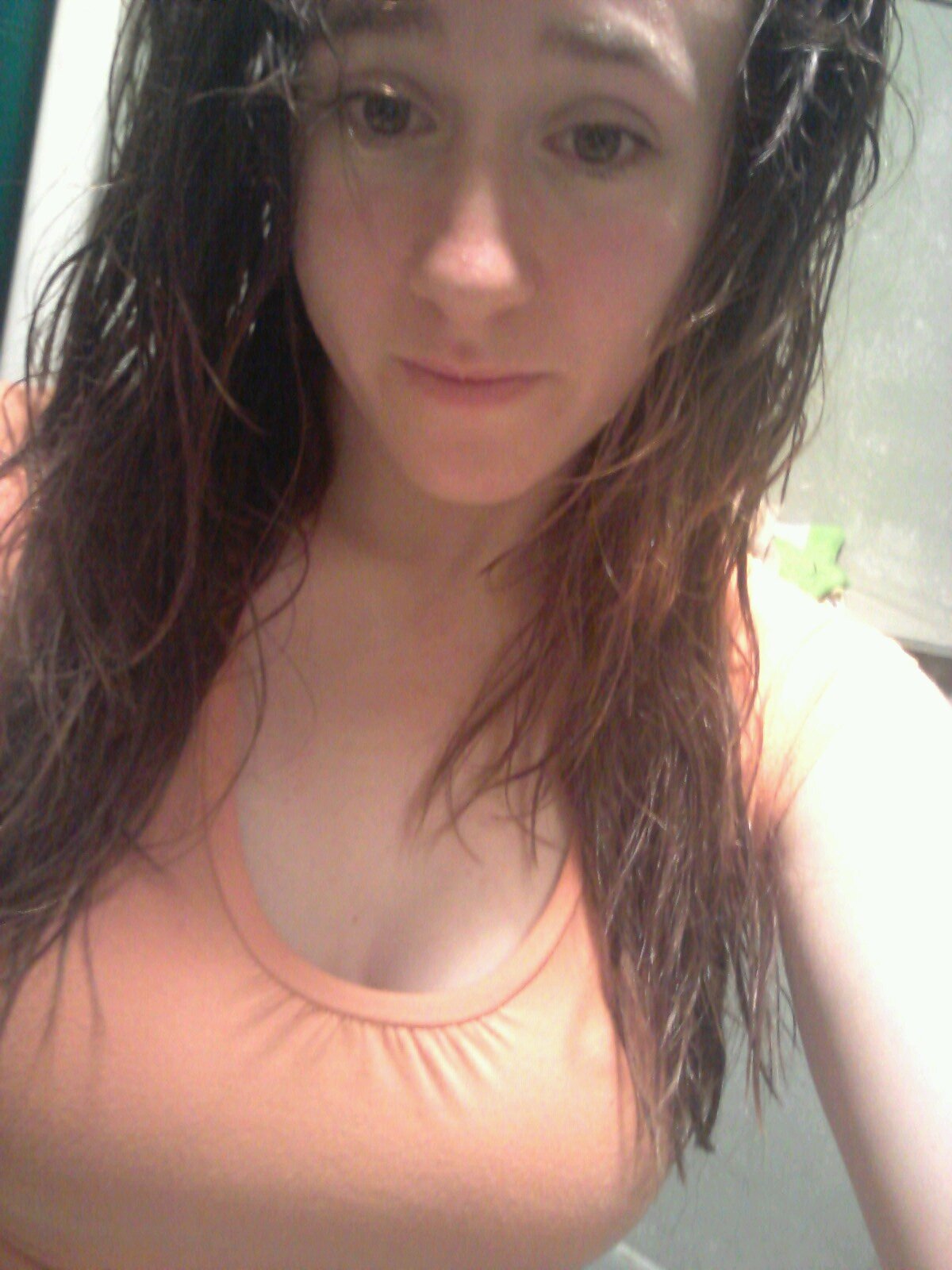 My name is Stephanie. I'm 19. Single. I have a wonderfully beautiful daughter named ryleigh. I'll be 20 in July. hit me up though.