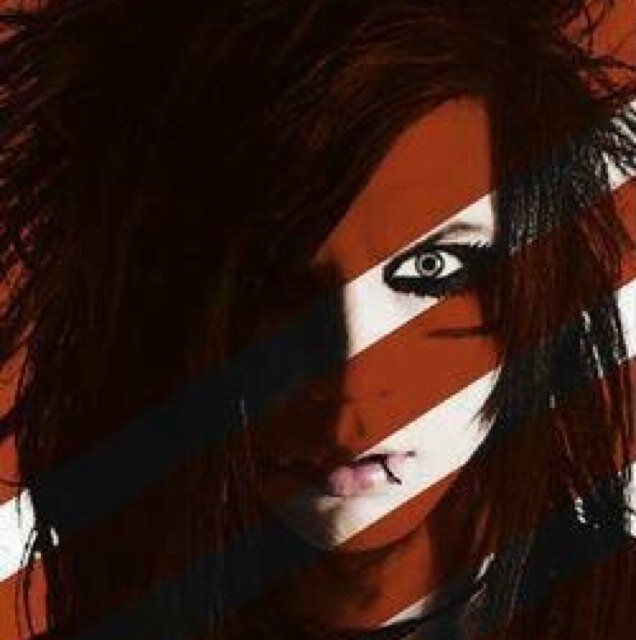 Haii, uhm, I love Black Veil Brides,SWS, PTV, BMTH, ect. My kik--- SlowlyLosingMySanity
Love yas! :) xx