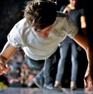 1/5 of one direction :) live life for the moment be cause anything else is uncertain. We would me nowhere whithout our incredible fans, we owe it all