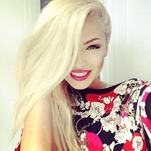 VivianaBergdahl's profile picture. Your clothes are making me extremely uncomfortable. Please, take them off.