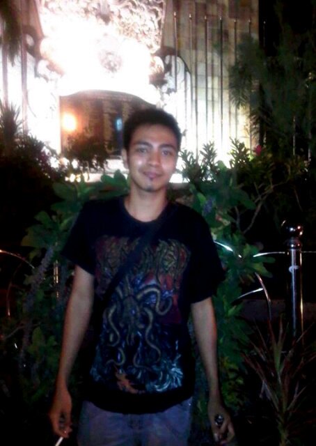 Guitarist @karnivora_INA , Take a beer and enjoy your 420 time...