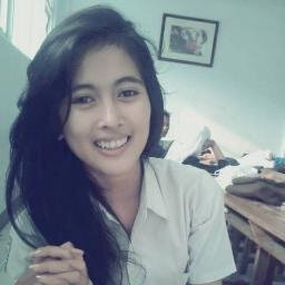 my family is my treasure :* my love is muhammad :* and my god is allah :* 10-oktober my brithday :)