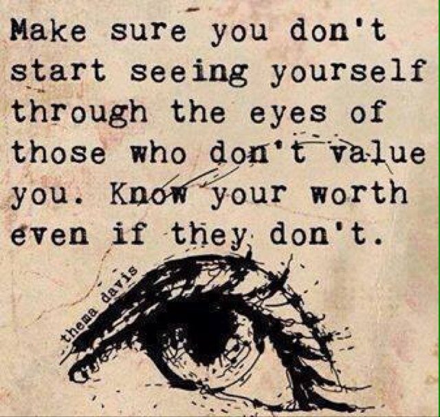 ask_experts's profile picture. Ask the experts is page that offers a gateway from facebook to twitter for thos who help others. Each tweet is on facebook so they wont always see your comment
