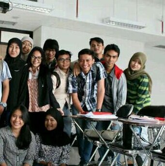 Xaverius ES 2006|JHS No.1 Unggulan Laki 2009|SHS No.1 Unggulan M.E 2012|Member KIR SHS No. 1 Unggulan M.E|Alumn GO|KEMAS UI 2012-Now|HMBSK UI 2012-2015|