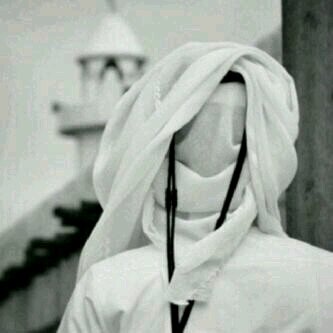 ،،،،                  كم ليلتن من سببك العين ذرافه ~