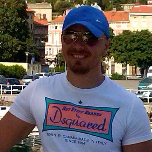 DavorKolaric's profile picture. OŠ Vežica, iŠkola ;
Vezica Primary School, iSchool; 
Apple Lighthouse School