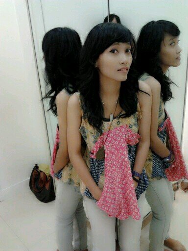 medina_meika's profile picture. mei..just a simple nick name