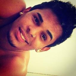 - Um Boom Malandroo, Conquistadoor
Teem Naipee Dee Artistaa, Piquee Dee Jogadoor ..•                        ♣