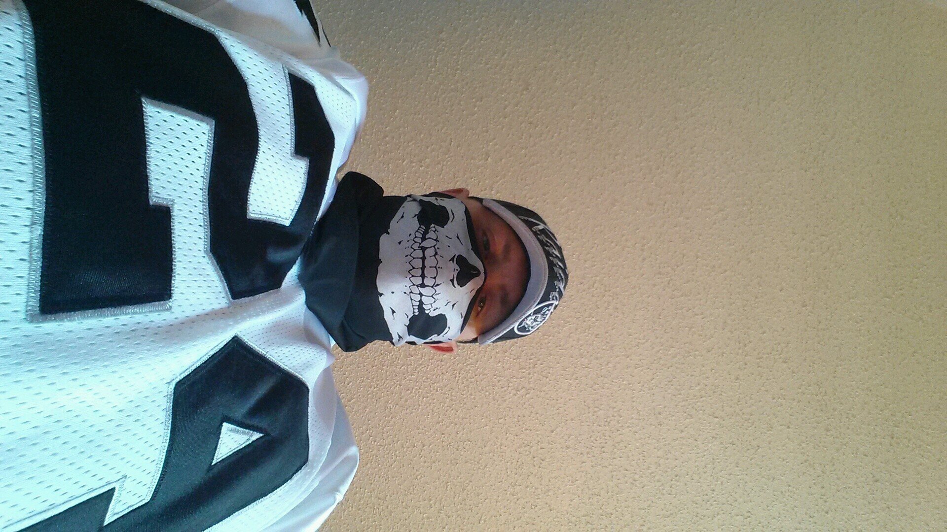 Traded in my camo suit back in 01. Die hard Mets, Rangers Knicks UB Bulls everything, ND Football and Duke Basketball fan BUT bleed Silver N Black #RaiderNation