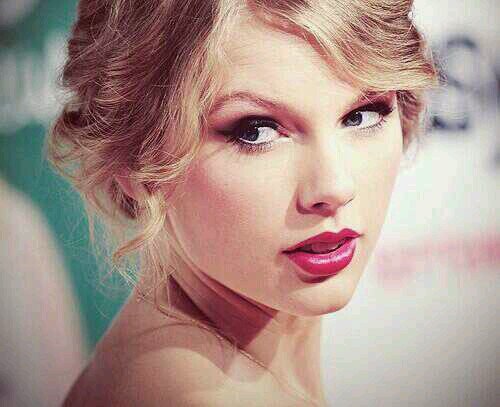taylor swift/maroon5/cher loyed/ariana grande/bruno mars/selena gomez   etc.                   age16*follow back 200％*