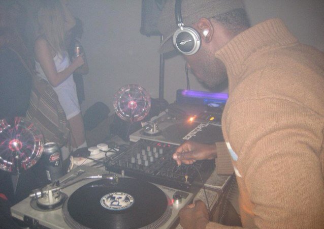 Hurt inside Top 100 single of 2010
A Journey Through Time Vol.1 Top 100 EP of 2011

http://t.co/24IOEmbehN
