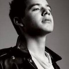 WayneEvra's profile picture. 