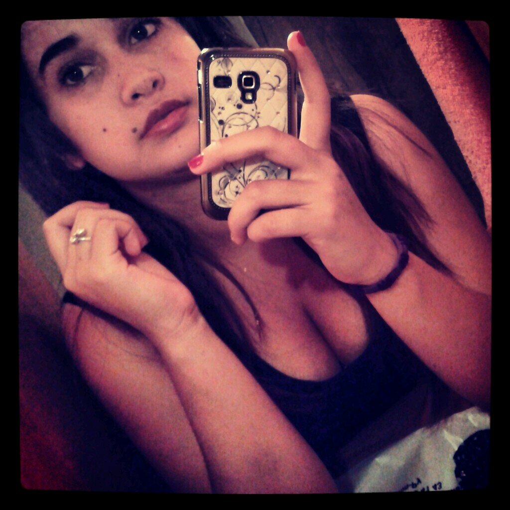Vivo a mi manera #nii ahi por nadie :) Facebook -» Rebeca Gomez Instragram -» camiigomez02 Whatsapp -» 0991448690