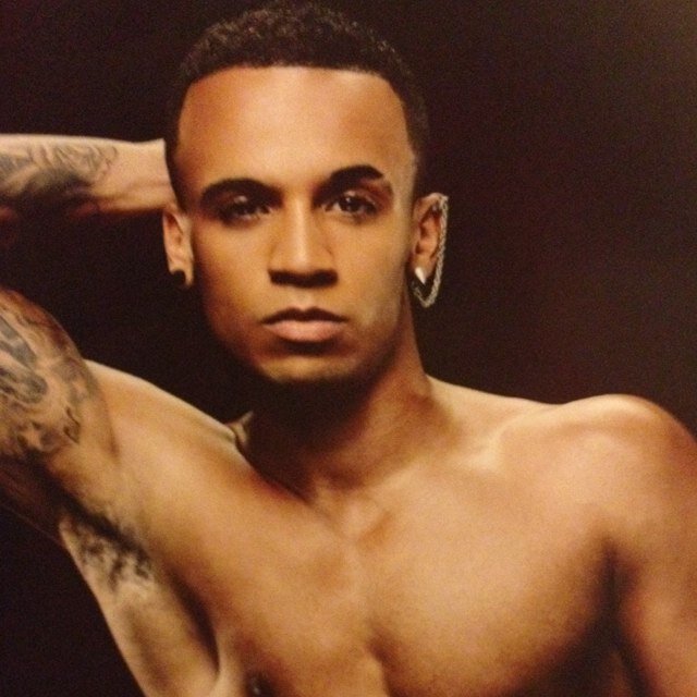 JLSter J'cat a Beth Mota fan :D i totally wished i lived in America :D loving my life at the moment after realising who made it shit