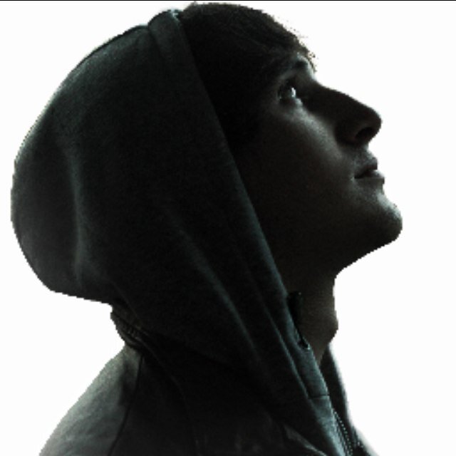 Twitter donde encontrarás frases de las canciones de @realporta ¡No es cuestión de edades, No hay truco, En boca de tantos, Trastorno bipolar, Reset!