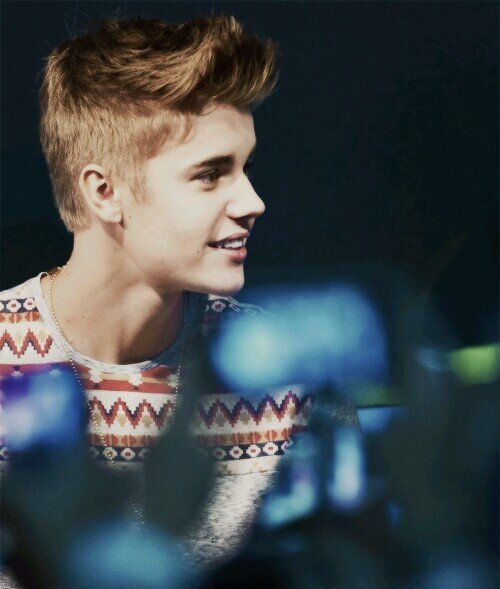 Hug me ♥♥  Belieber. Mahomie. Smiler.♥