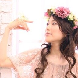 utanoame's profile picture. 歌手、パーソナリティです。webには、ライヴ動画もたくさんです♪