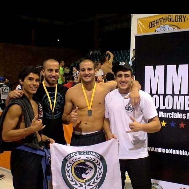 Apasionado por el deporte, los viajes y el marketing.