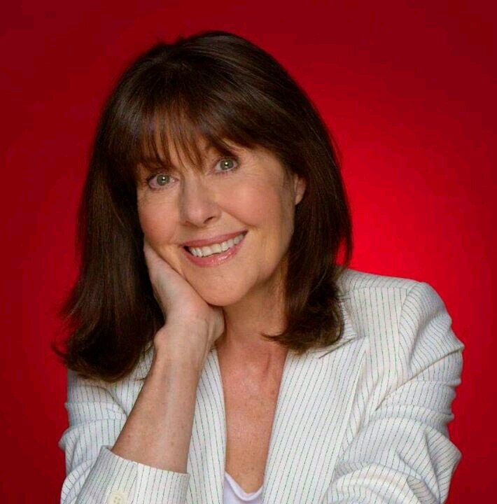 elisabeth_fans's profile picture. Me, @Luketommysmith, Maria, @RaniiChandra, Clyde and @SkySmiith saves the world from aliens, but not telling you how...(#RP account)