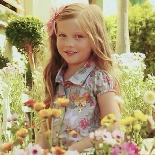 mommy @_lonely_anna daddy @sebby_smythe_ grandpa @zayn_j_malikx my brothers @thenamesdavid1 @falselevine @itbeaustinmbu