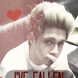 CeciiFerreyraa's profile picture. The fans always tell me I'm beautiful, but no one will be as beautiful as them- Niall Horan♥