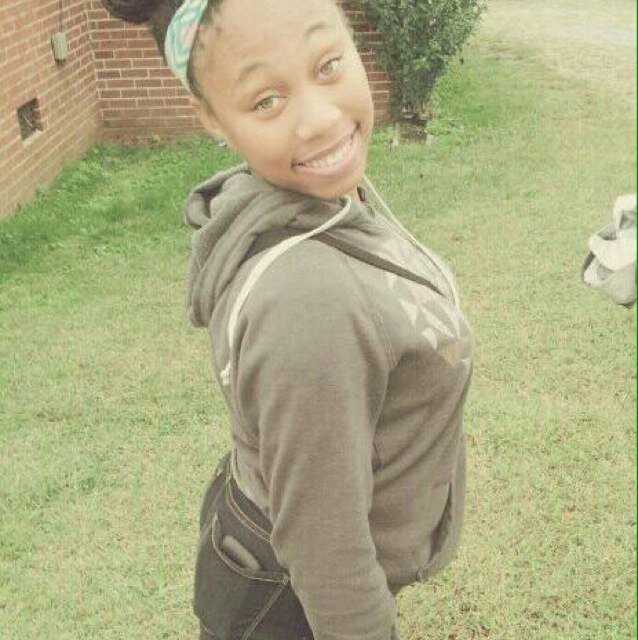 Follow me on IG: Eyes_SoPretty ❤️