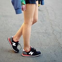 Pedidos de zapatillas, relojes, ropa de marca aqui. New balance, nike, adidas, vans...NUEVOS A LA MITAD DE PRECIO.