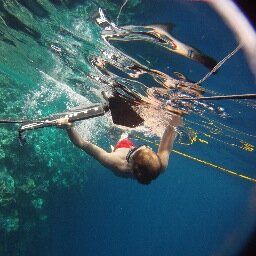 Innovative water sport company, ocean and adventure lovers. Experience the under-water flight!