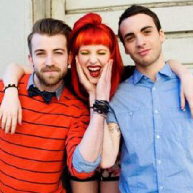 I think we have an emergency.

For the most ridiculous and old school of Paramore fans.