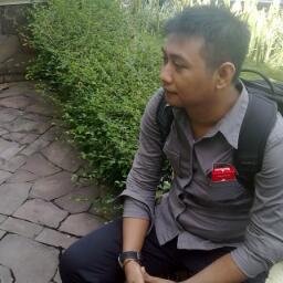 Kuli di Kementrian Perhubungan Laut. Mencari pasangan buat ibadah