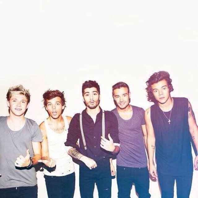 Follow @FarrellJacqui or i unfollow, big directioner xxx