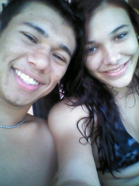 - 1 ano ao teu lado , suficiente pra criar uma amzde verdadeira entre agnt ! Nossa amizade vai se eternizar amiga s2 Eu te amo BarbieRuiva *-* / @_awn_Indiaa ;*