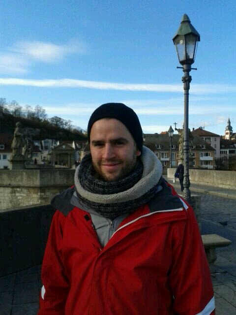 Research Fellow in atmospheric chemistry. He/him.