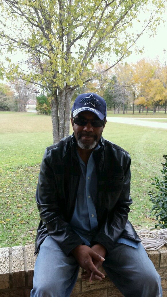 cisum1's profile picture. Entertaining, that's all I know