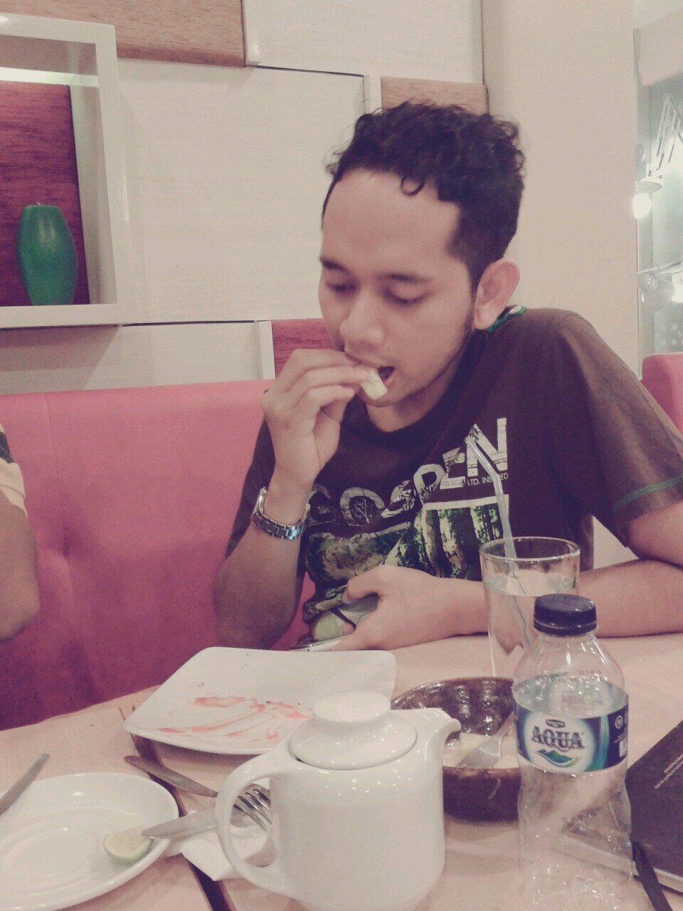 #Allah | #Rasullah | #Al-Quran | #Islam | #Mama | #Bapak | *Tempat istri nanti* |#RismaAL | @marifinilham | @yusuf_mansyur| #Enterpreneur | InsyAllah ^_^