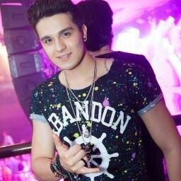 Fc dedicado ao melhor idolo do neverso!! Luan s22
