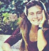 ' Eu poderia escrever várias coisas aqui,mas não são apenas palavras que vão demonstrar o que sinto por voçê,e sim atitudes.. Eu Te Amo Adriana Esteves '