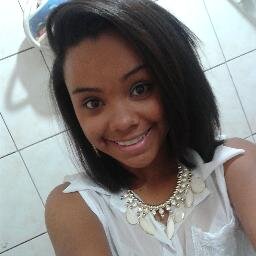 Eu sou do tamanho daquilo que SINTO, que VEJO e que FAÇO, não do tamanho que os outros me enxergam.