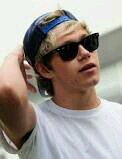 Hey im all Harry's leave me with @_hcrry so we can be together forever until the end. xxx