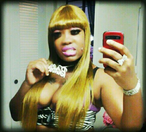 I am an up comming r&b  singer #movitaved#talented and drop dead gorgeous... I luv pink/fashion all pink every thang....welcum to barbies world...