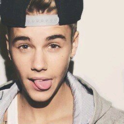 Follow me . just Fan Justin Bieber :)