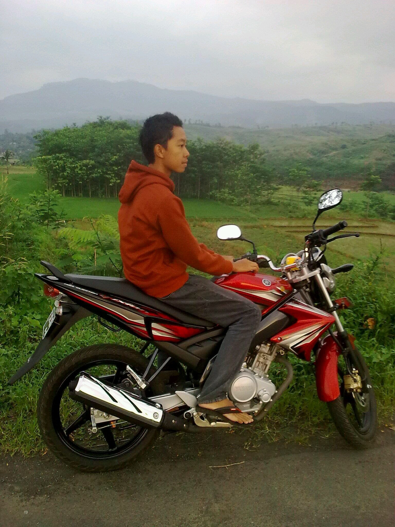 |12/01/1995| Islam | I Live My Life For U | Dont Miss Just Follow :) | I'm SIMPLE Man | #GGMU

KakaoTalk ID:
GP4849817 
WeChat ID: Rifqi_Dayat