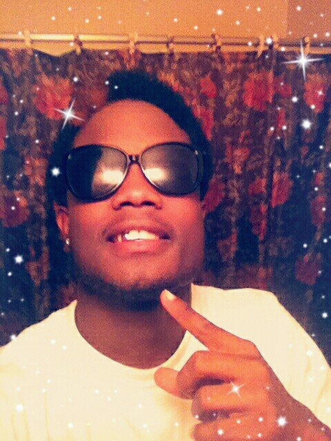 YOUNG NIGGA THATZ TRYING TO SHOW MOST OF THESE NIGGAS HOW TO LIVE.  BUT I DONT TAKE NO SHIT N IM RIDING FOR  MY (Y.T.E FAM)
