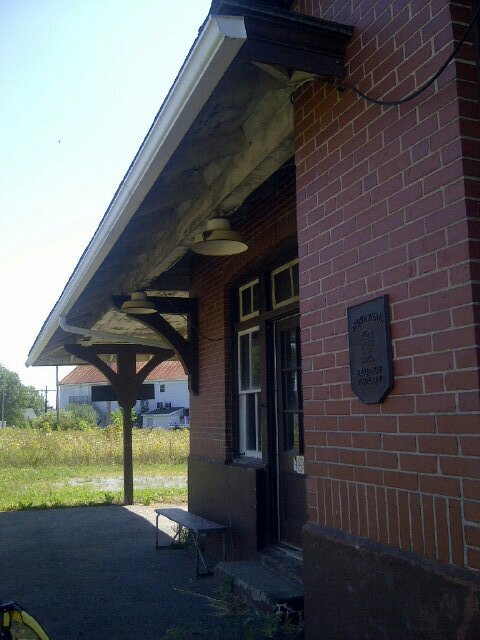 Small town, great people, an awesome place to live. Unofficial twitter account of the town.