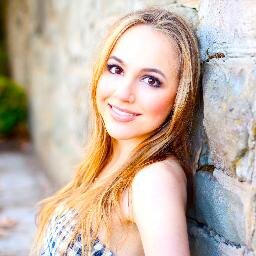 Official FAN CLUB for Singer/Songwriter and vocal icon Lara Johnston!! She's comin at you!