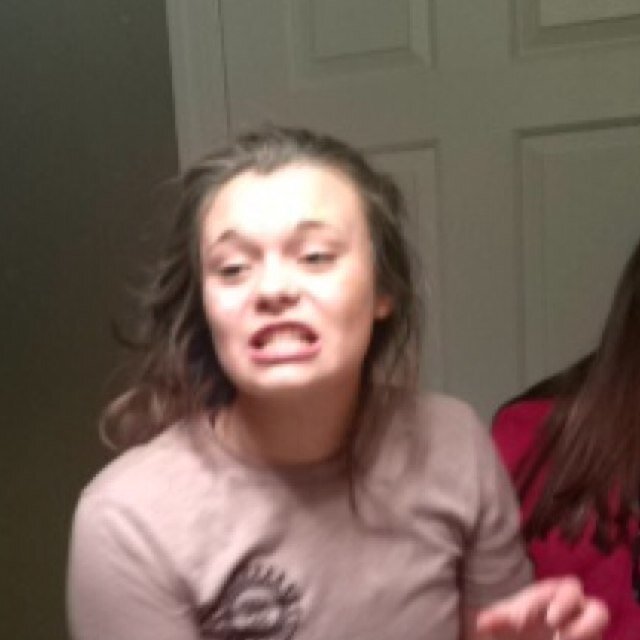 Dis iz not Emma more!¡ plz follow I follow back f4f;)