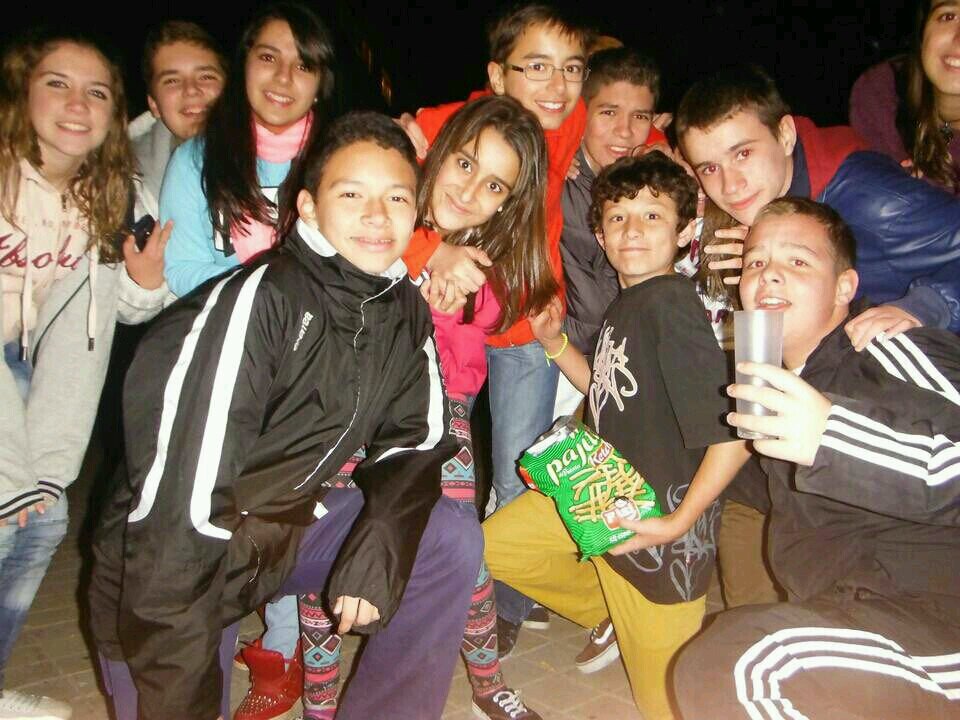 'Un chico normal,que da el coñazo desde el 1999'.'Macklemore,Eminem,Coldplay y Alonso'. @EmiPiincay y su bonita sonrisa,la quiero II♥