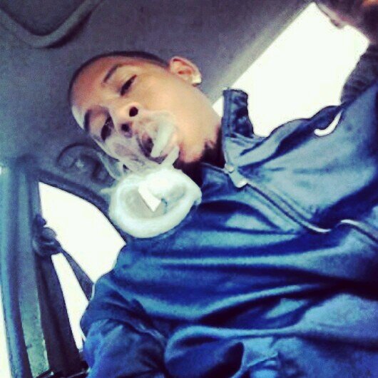 Im gettin paid! sometimes I wanna get away these days niggas fake! Im on my grind im thancful I aint doing time,
